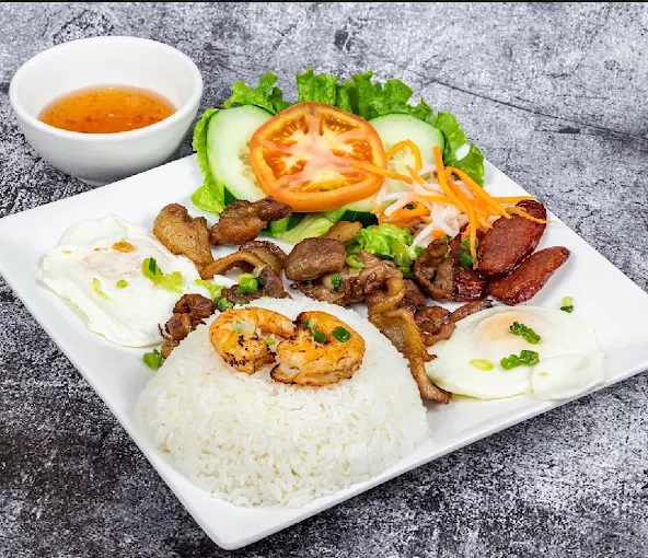 C1- Cơm Trứng & Thịt Nướng - Rice With Eggs And Grilled Sliced Pork